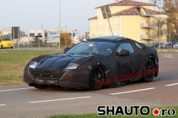 Ferrari lucreazÄƒ la un succesor pentru 599 GTB. Fotografii spion cu viitorul bolid din Maranello